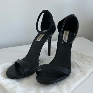 Steve Madden Black Strap Heels